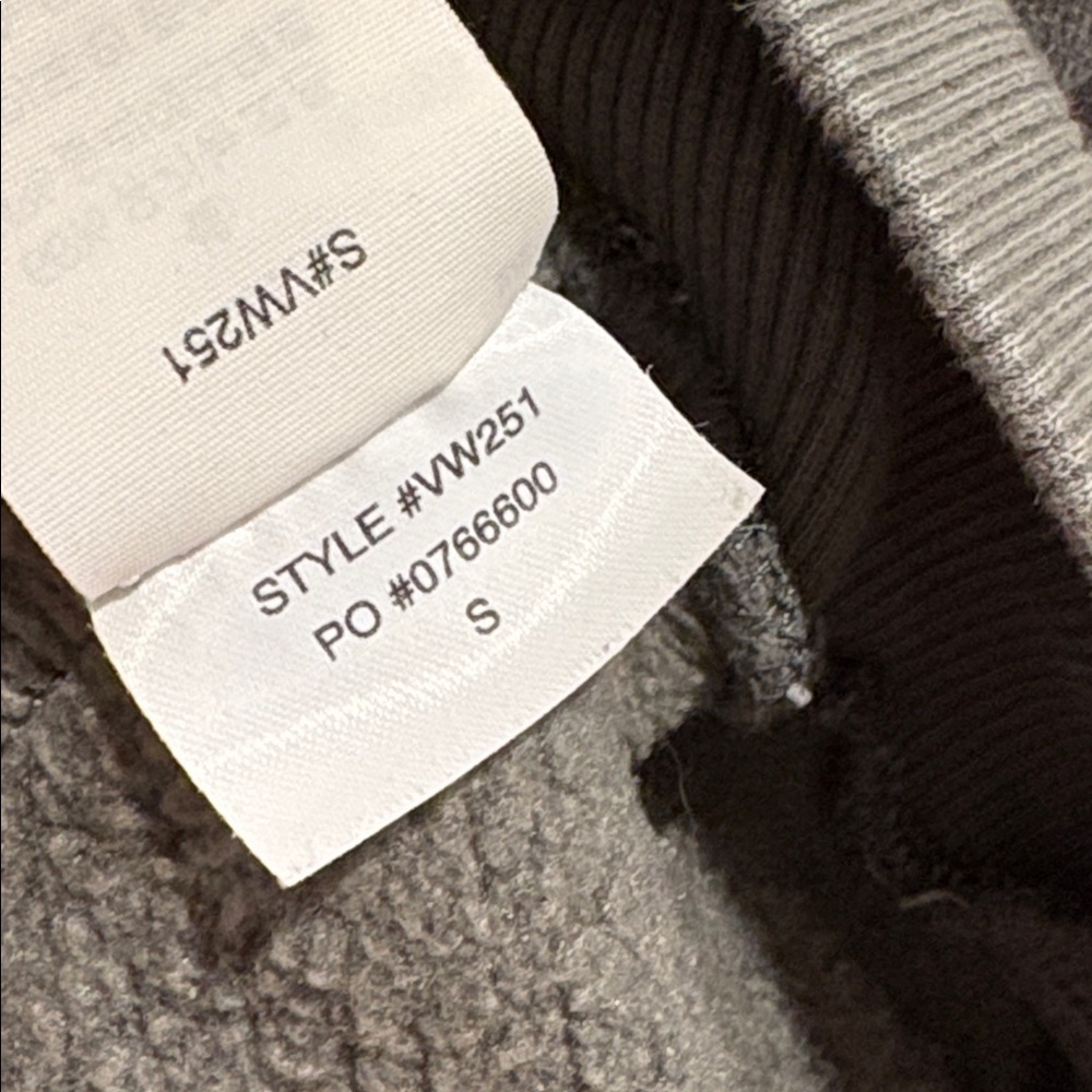 Vuori Restore Full Zip Hoodie in Dusty Pine Oversized Small - Picture 9 of 12